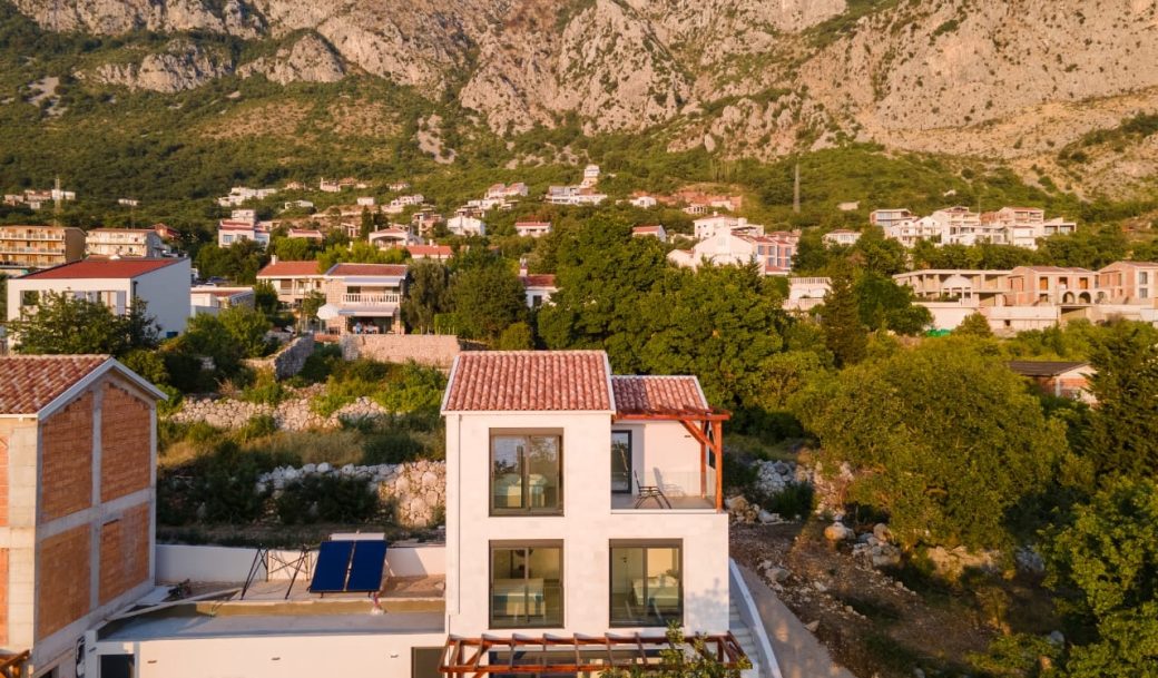 budva-blizikuce-villa-114-sqm-land-plot-230-sqm-montenegro-for-sale-V-02703 (21)