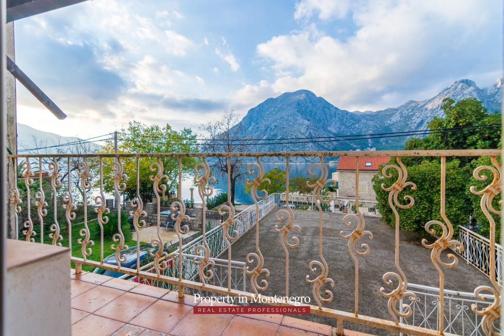 First line villa for sale in Kotor