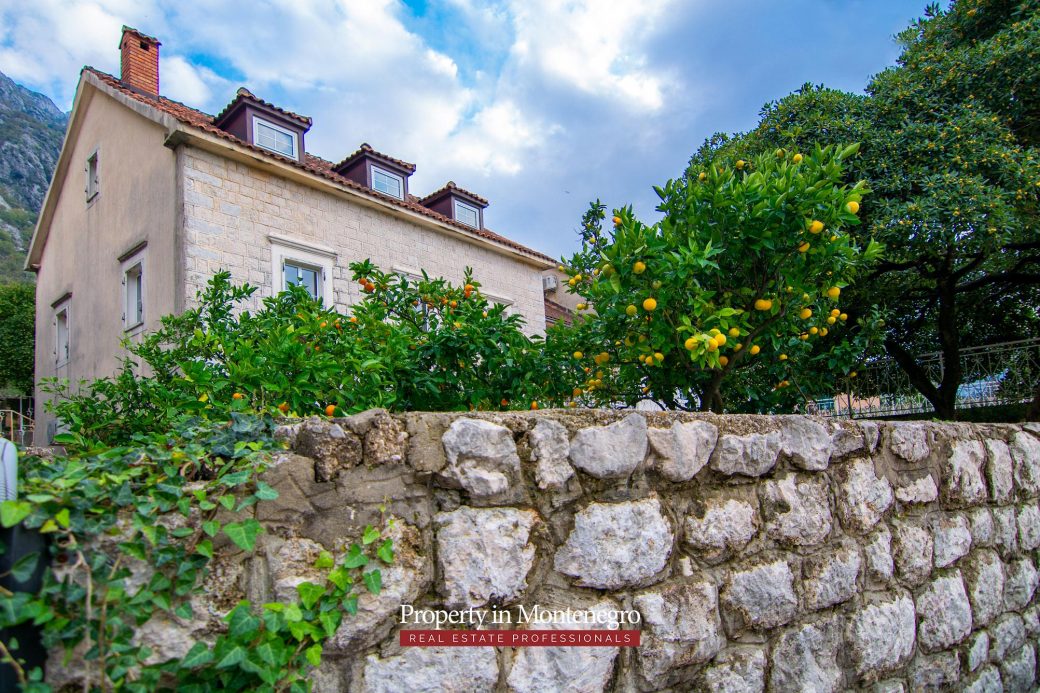 First line villa for sale in Kotor