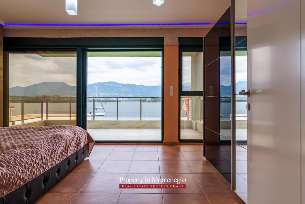 First line villa for sale in Tivat