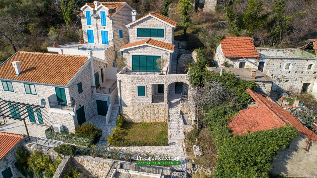 Kamena kuca na prodaju u Herceg Novi
