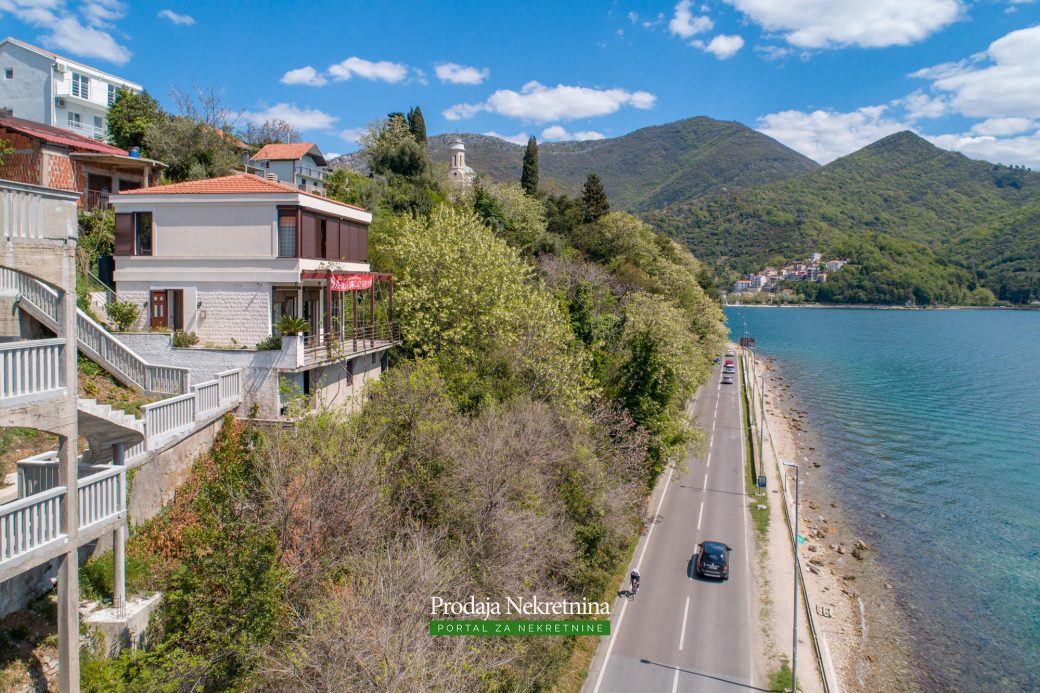 Kuca sa pogledom na more u Herceg Novom