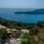 Kuca sa ponoramskim pogledom na more u Crnoj Gori