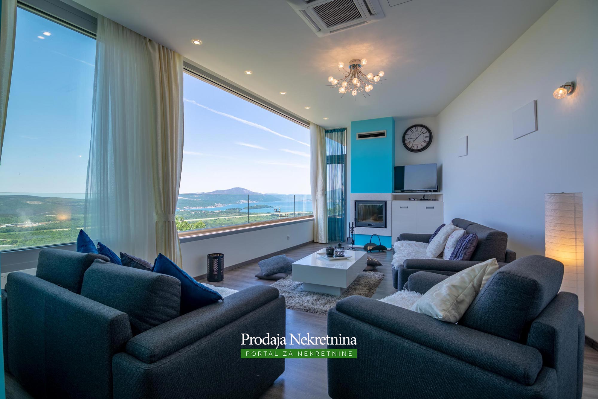 House for sale in Tivat Bay