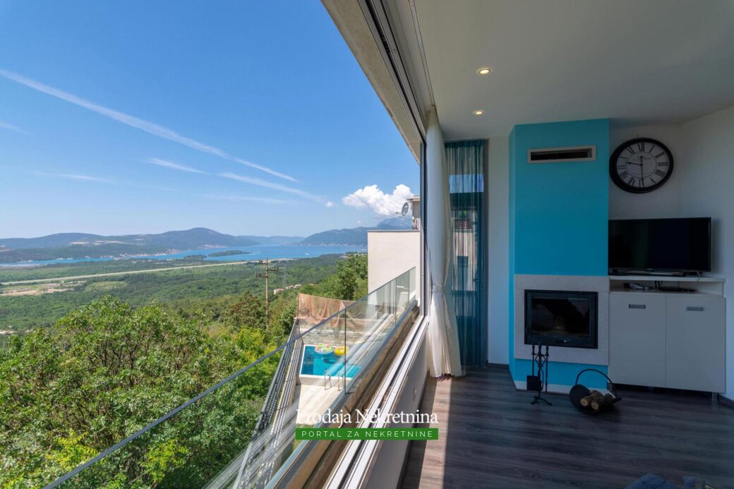 House for sale in Tivat Bay