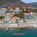 Luxury-waterfront-villa-for-sale-in-Montenegro (19)