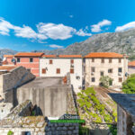 Old stone house for sale in Kotor