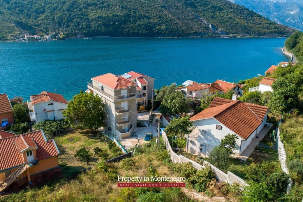 Old-stone-house-for-sale-in-Tivat (5)