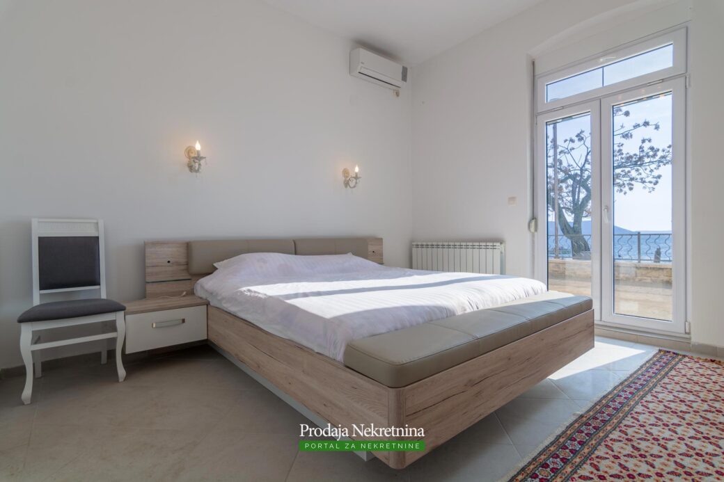 Trosoban apartman u Herceg Novi