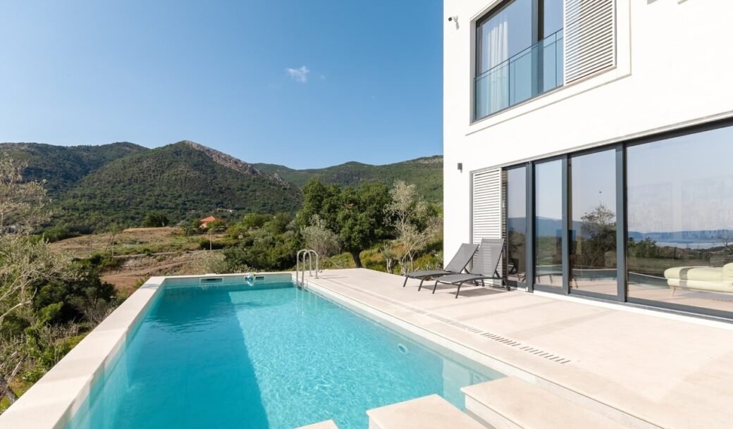 kotor-kavac-villa-220-sqm-land-plot-600-sqm-montenegro-for-sale-V-03215 (13)