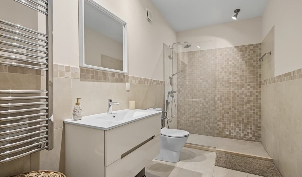 kotor-kavac-villa-two-bedroom-158-sqm-land-plot-549-sqm-montenegro-for-sale-A-03218 (11)