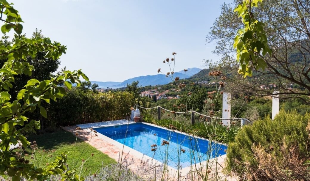 kotor-kavac-villa-two-bedroom-158-sqm-land-plot-549-sqm-montenegro-for-sale-A-03218 (15)