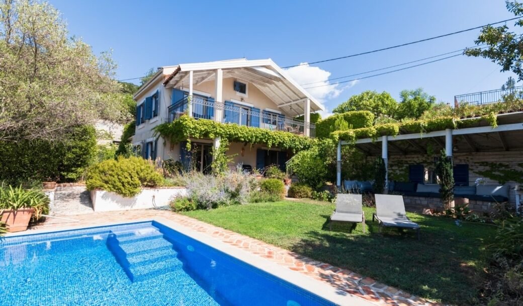 kotor-kavac-villa-two-bedroom-158-sqm-land-plot-549-sqm-montenegro-for-sale-A-03218 (16)