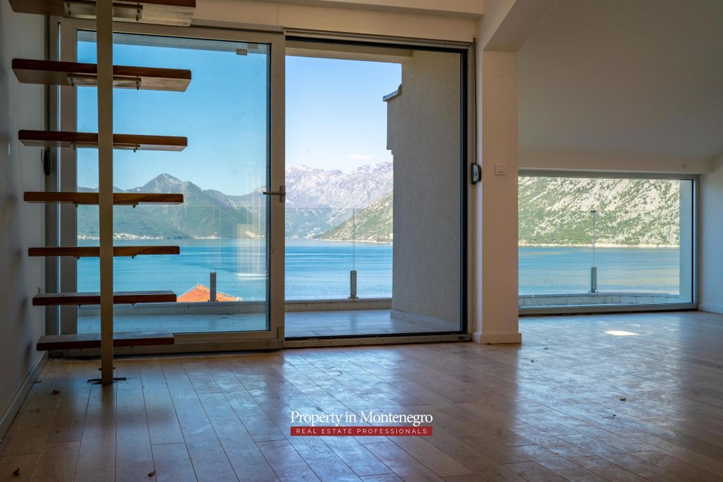 Duplex apartment for sale in Kotor