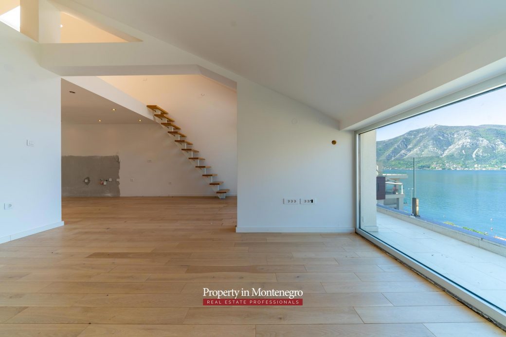 Duplex apartment for sale in Kotor