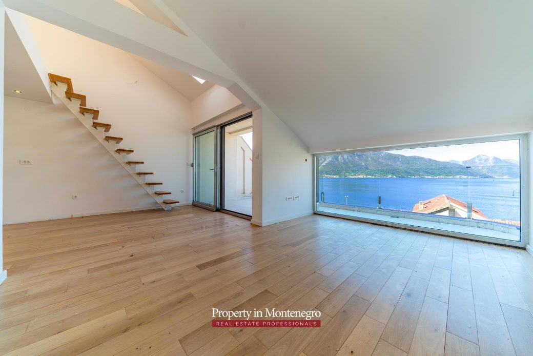 Duplex apartment for sale in Kotor