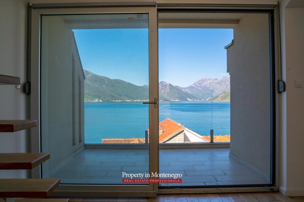 Duplex apartment for sale in Kotor