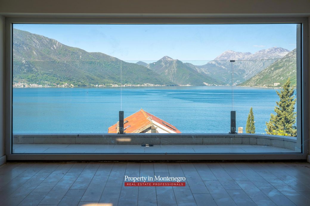 Duplex apartment for sale in Kotor