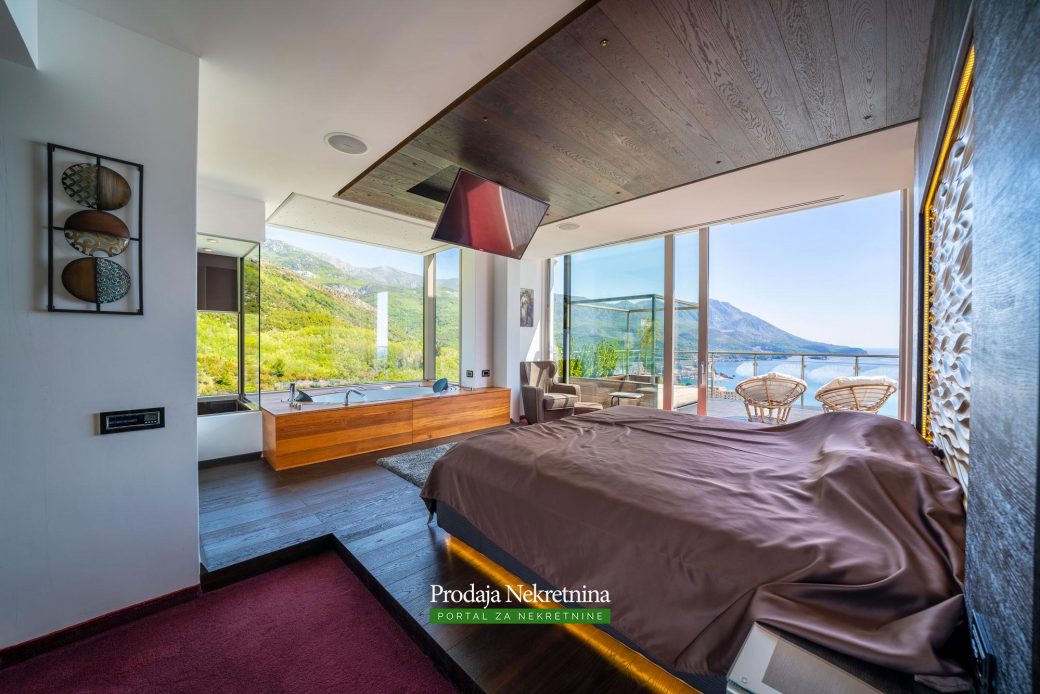 Luksuzni penthouse na prodaju u Budvi