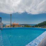 Villa with swimming pool for sale in Budva