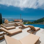 Villa with swimming pool for sale in Budva