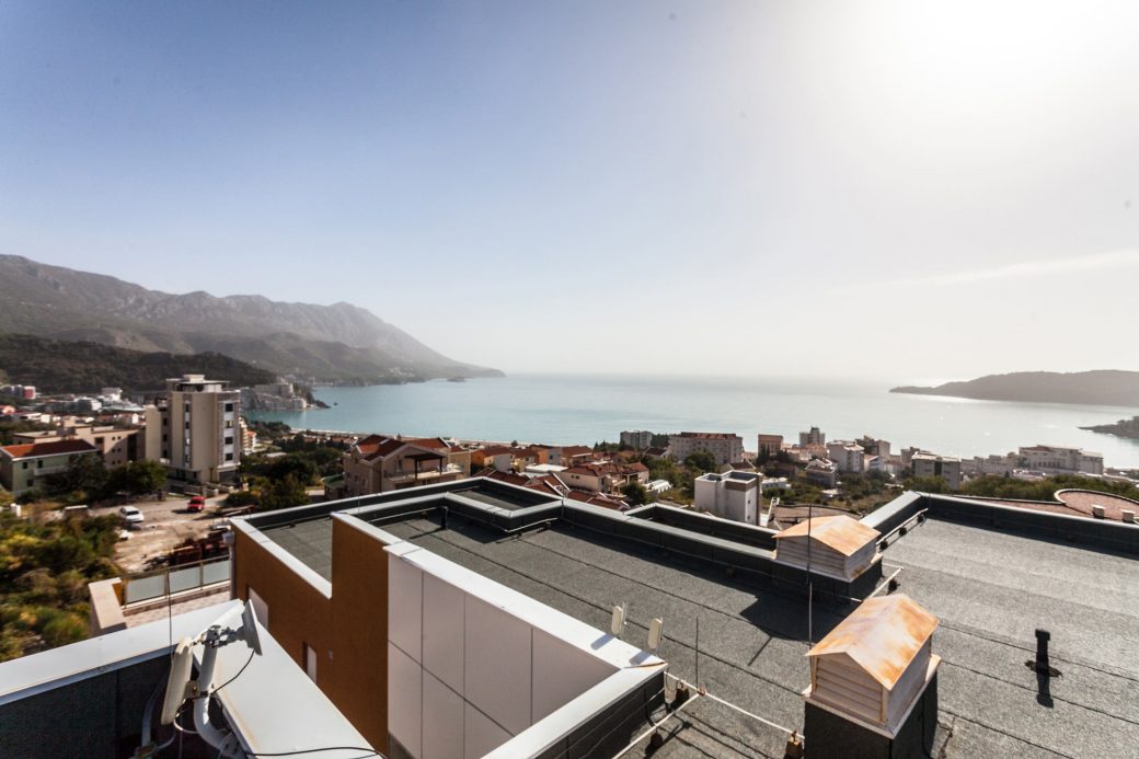 Penthouse for sale in Budva