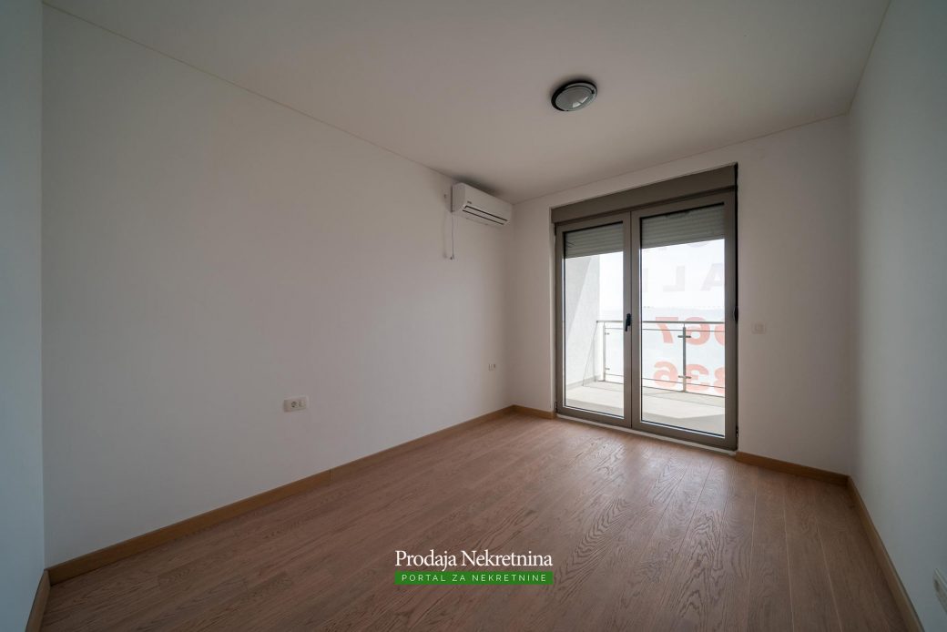 Penthouse na prodaju u Tivtu