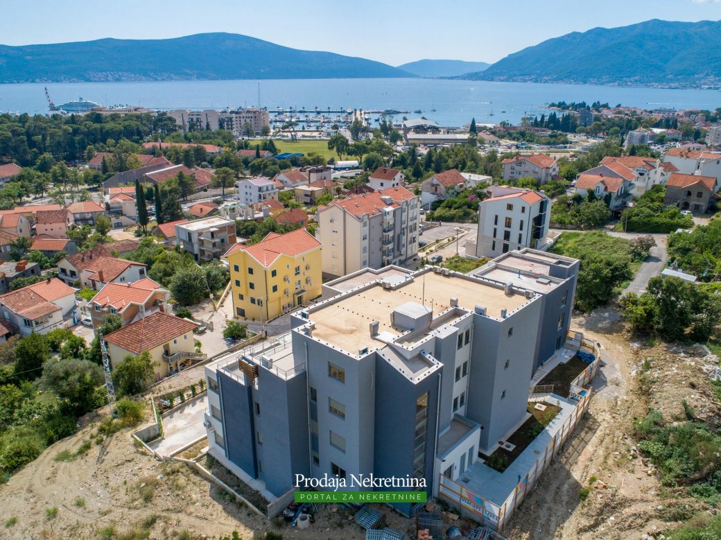 Penthouse na prodaju u Tivtu