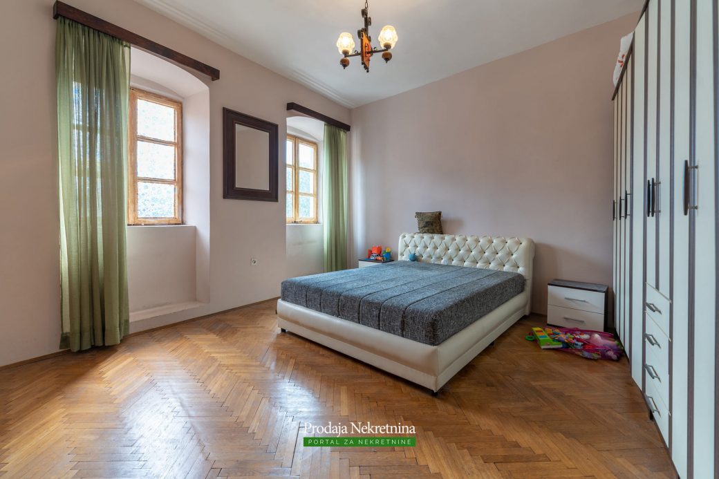 Apartman na prodaji u Perastu