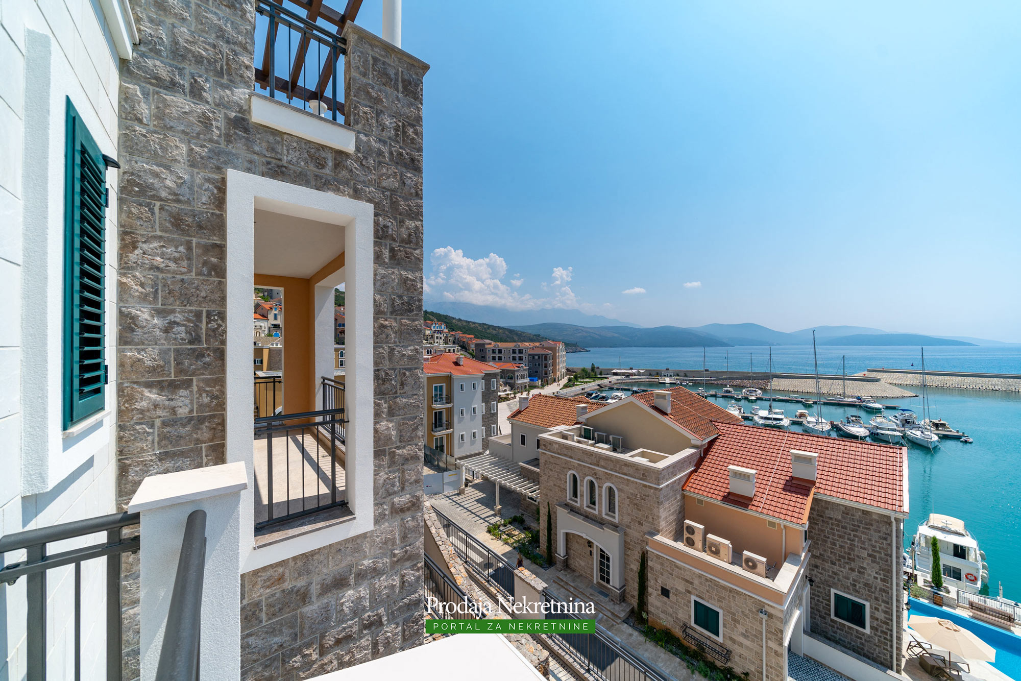 Luxury studio for sale in Lustica Bay
