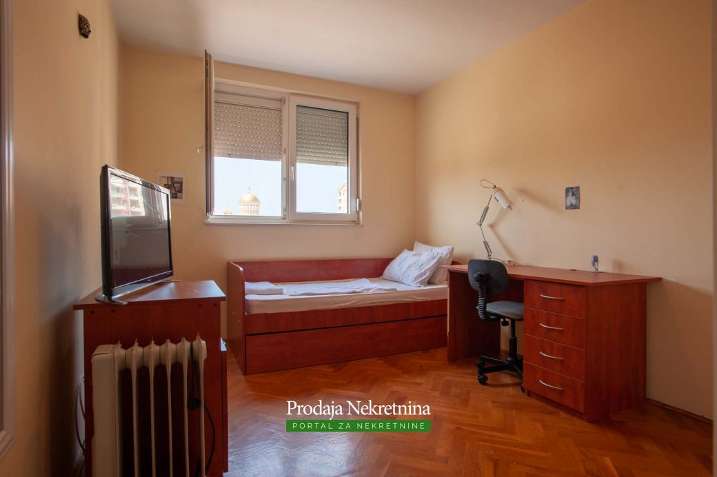 Three bedroom apartment in city centar Bar