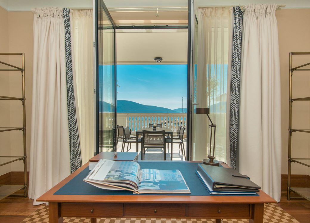 Luxury penthouse for sale in Tivat