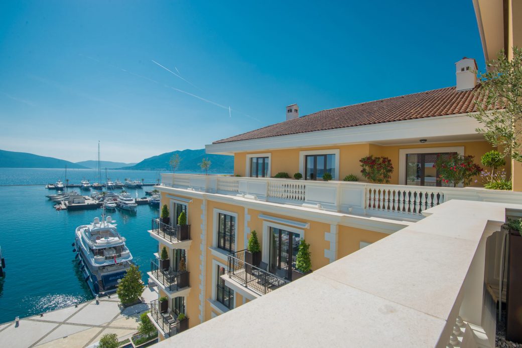 Luxury penthouse for sale in Tivat