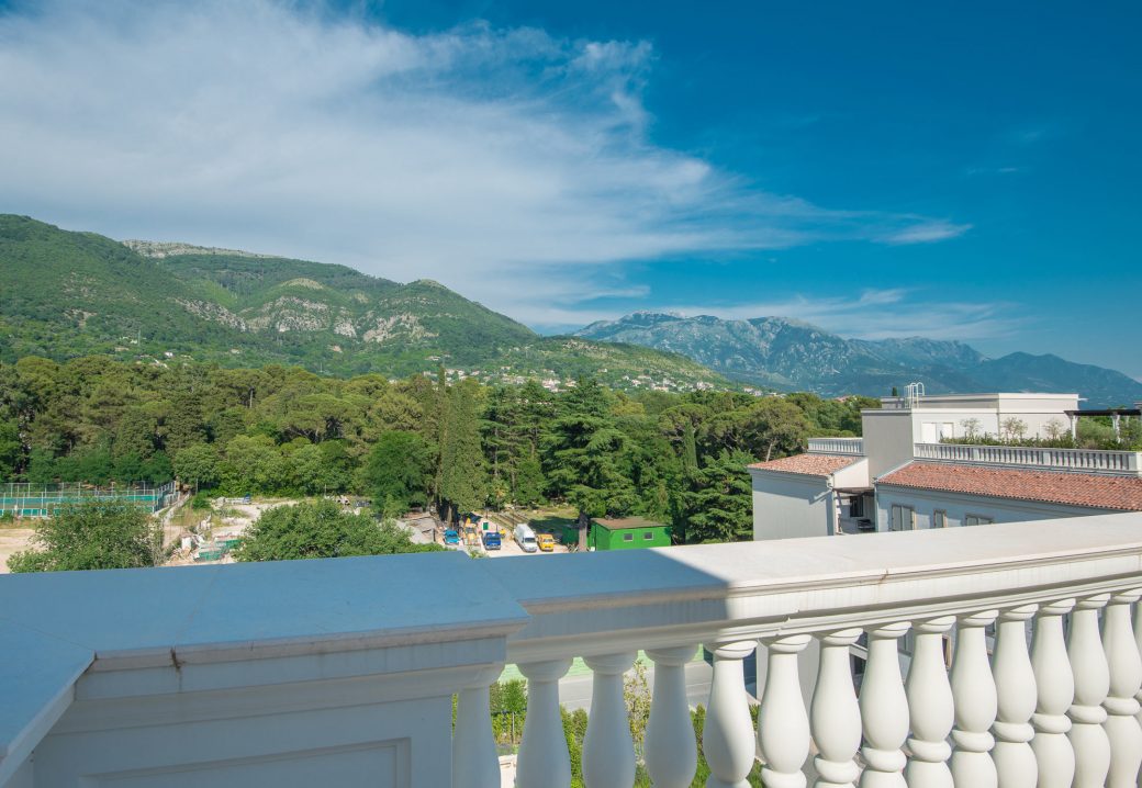 Luxury penthouse for sale in Tivat