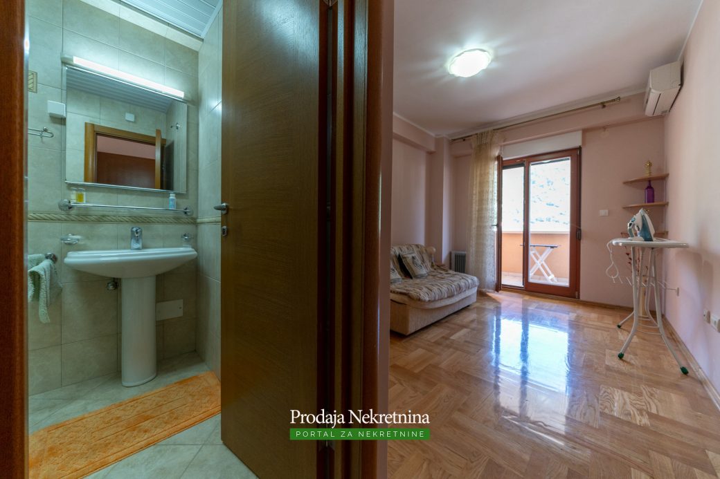 Three bedroom apartment for sale in Budva
