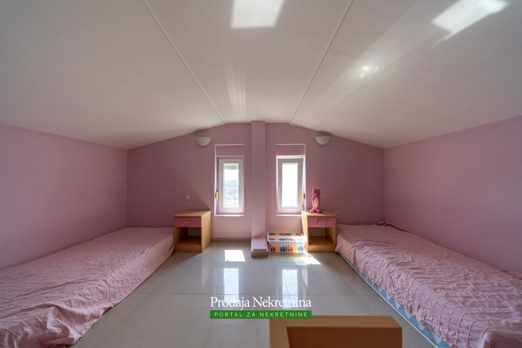 Duplex apartment for sale in Petrovac
