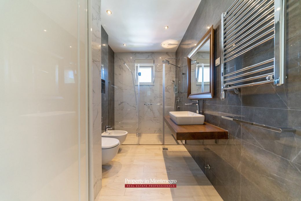Luxury two bedroom apartment in Budva