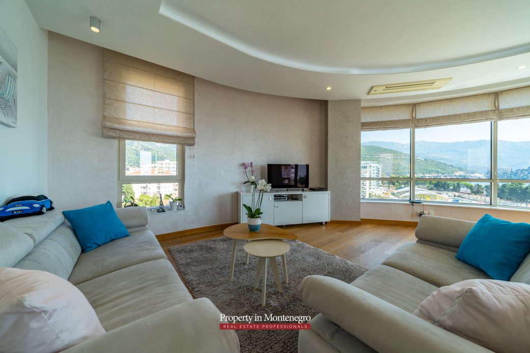 Luxury two bedroom apartment in Budva