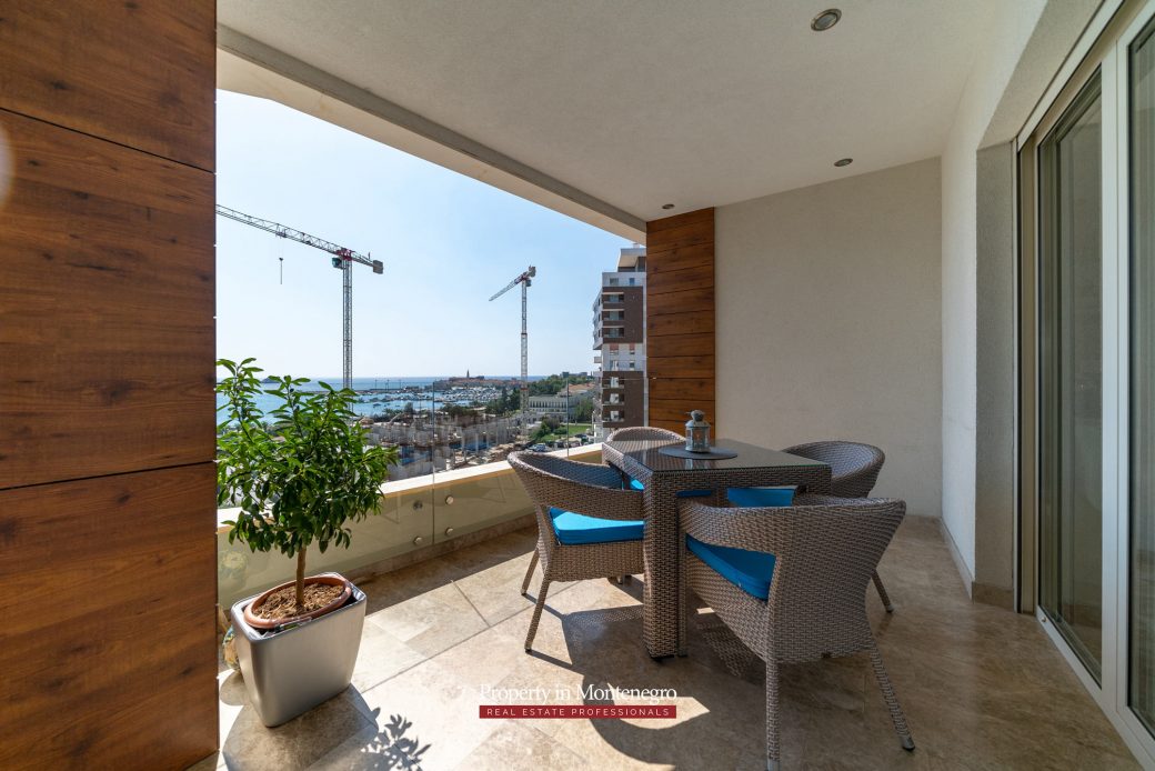 Luxury two bedroom apartment in Budva
