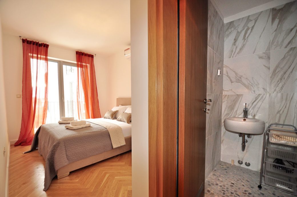 Two bedroom apartment for sale in Dobrota