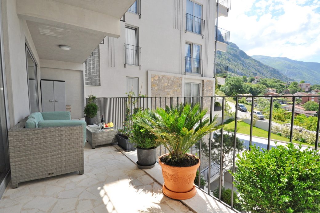 Two bedroom apartment for sale in Dobrota