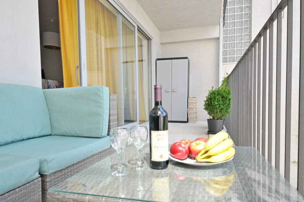 Two bedroom apartment for sale in Dobrota