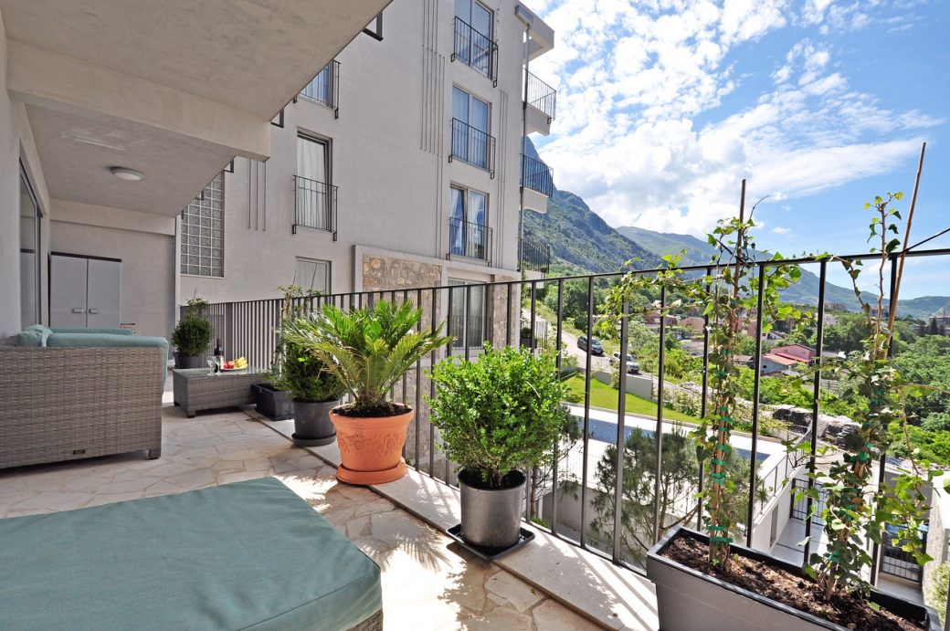 Two bedroom apartment for sale in Dobrota