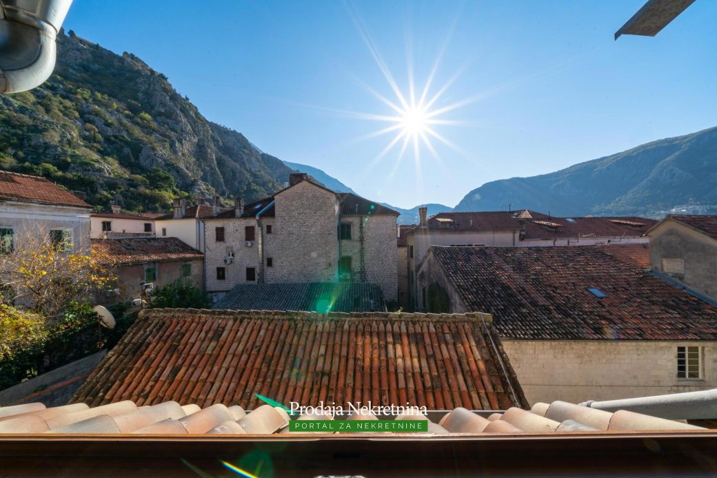 Duplex apartman u stari grad Kotor