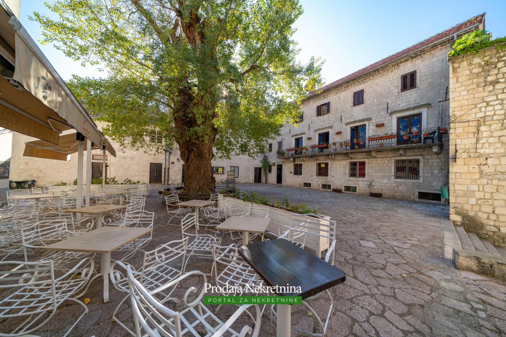 Duplex apartment in Old town Kotor