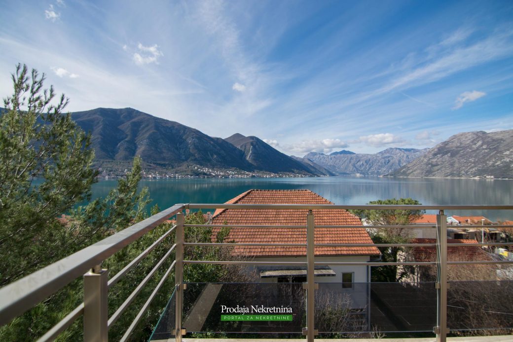 Duplex-apartment-for-sale-in-Bay-of-Kotor