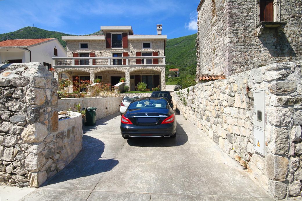 First line villa for sale in Montenegro