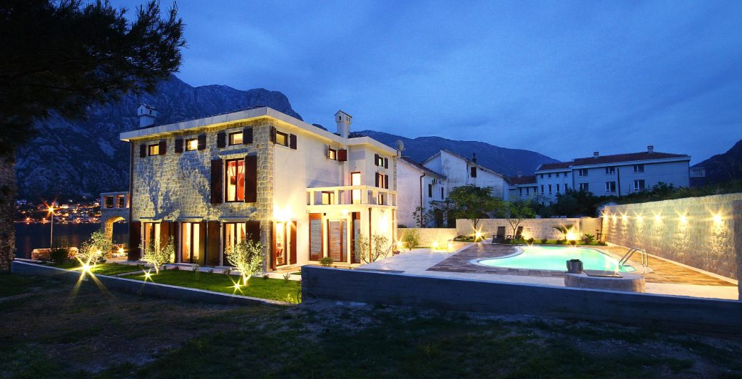 First line villa for sale in Montenegro