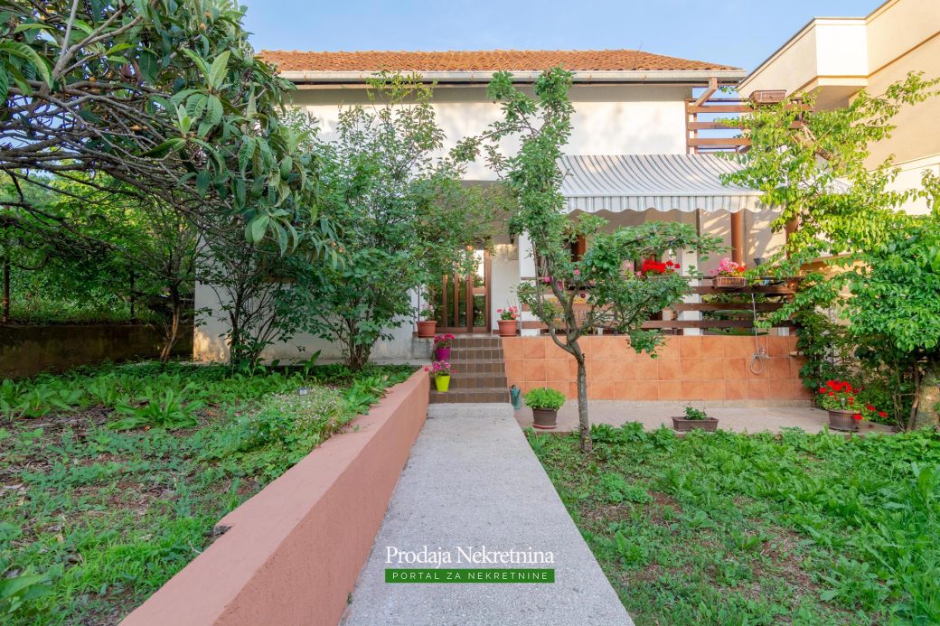 House-for-sale-in-Bar