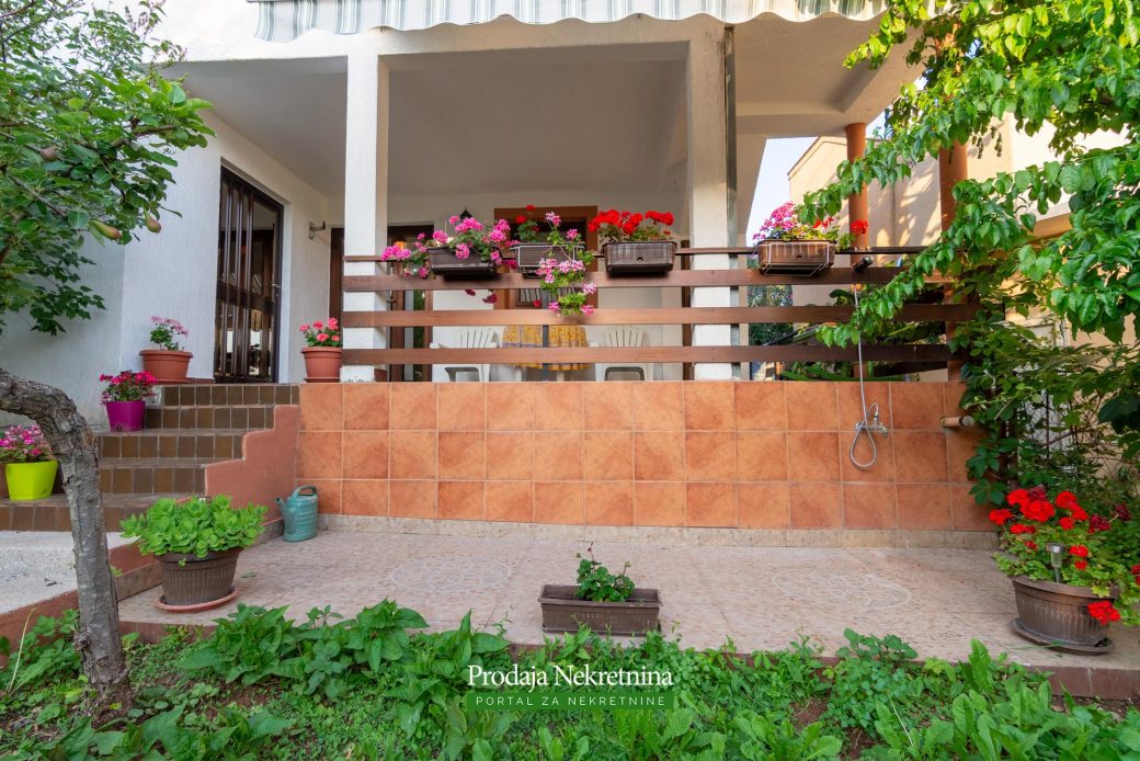House-for-sale-in-Bar